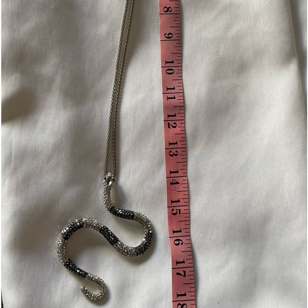 Taylor Swift Snake Pendant - Picture 3 of 3